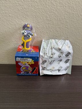 The Amazing Digital Circus Costume Adventure Blind Box Figure - Kinger
